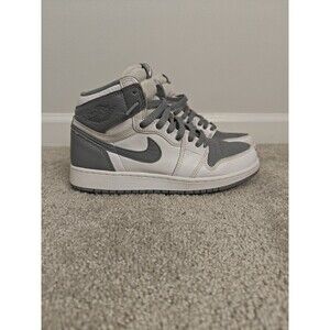 Nike Air Jordan 1 Retro High OG Stealth mens Size 7 Womens Size 8